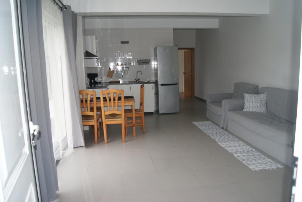 Apartamentos Praia Do Almoxarife Horta  Esterno foto